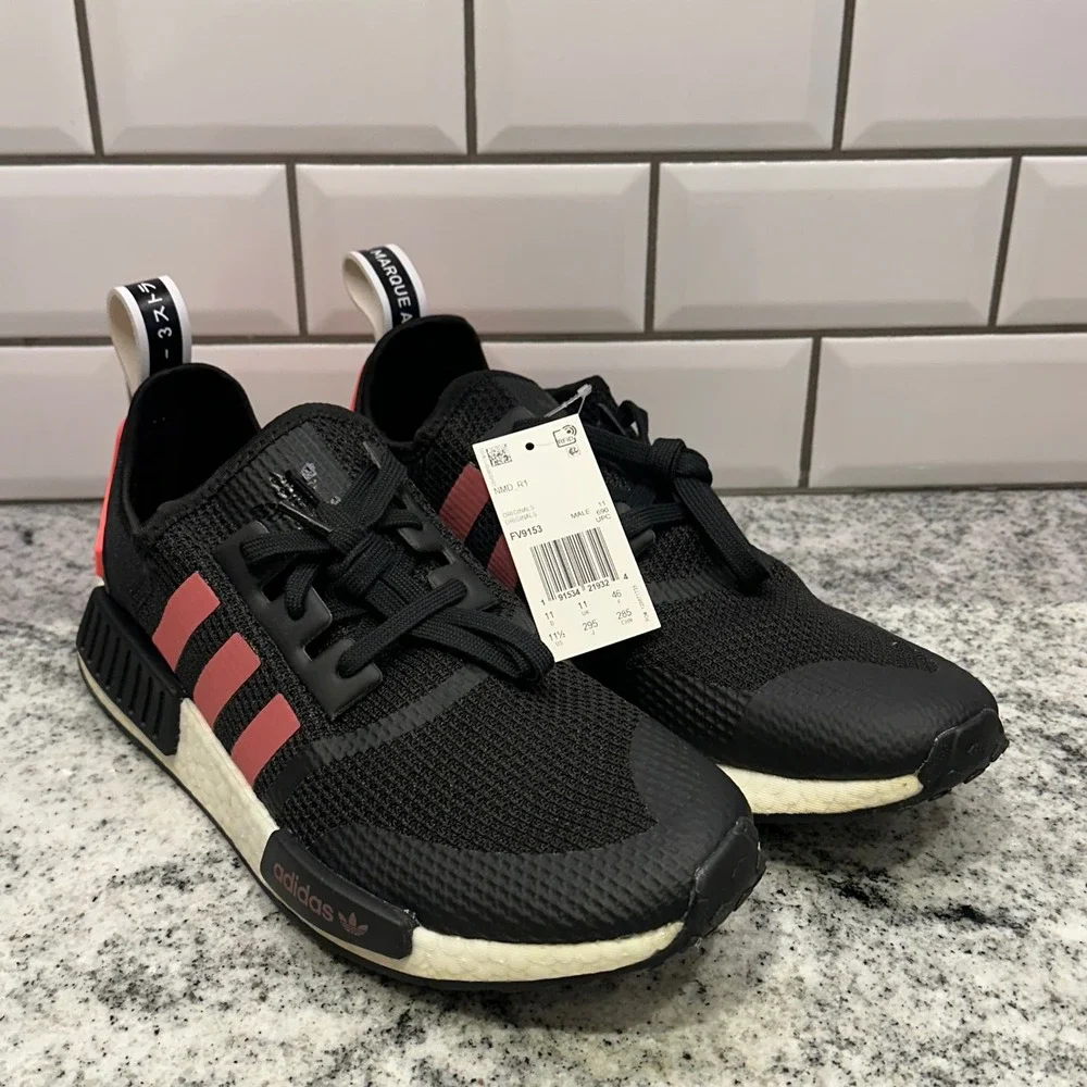 Adidas NMD R1 FV9153 Black Pink Boost Mens Running Lifestyle Shoes Sz‎ 11.5